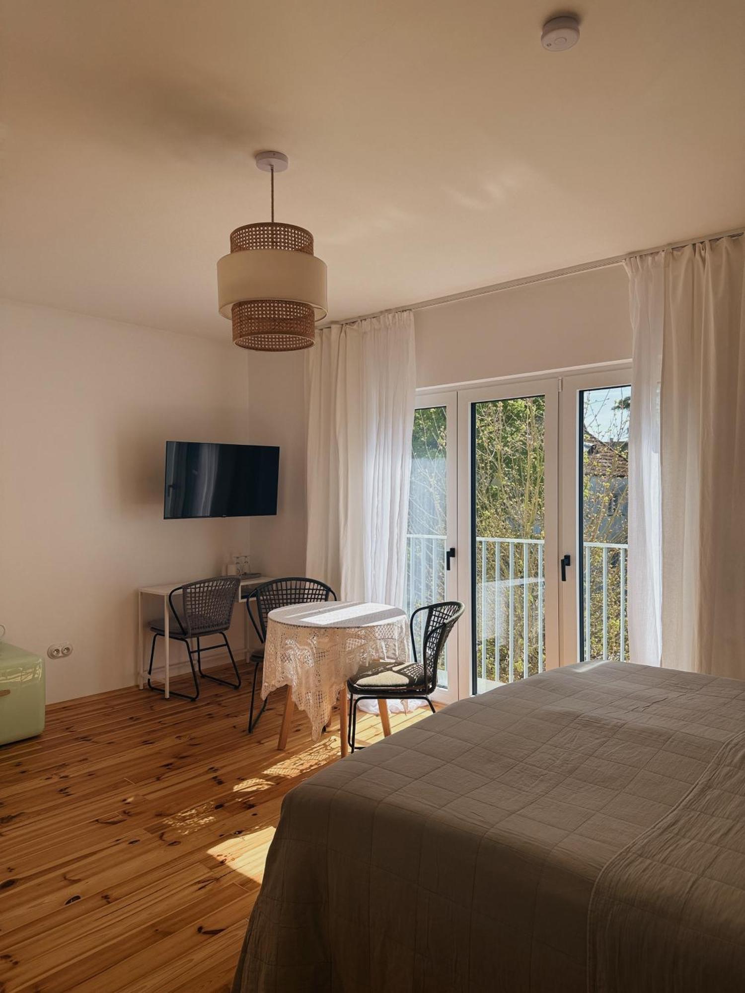 amber&pines Bed & Breakfast Swinoujscie Bagian luar foto